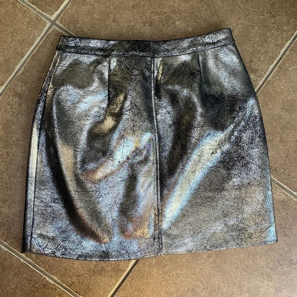 Metallic silver forever21 skirt size S NWT